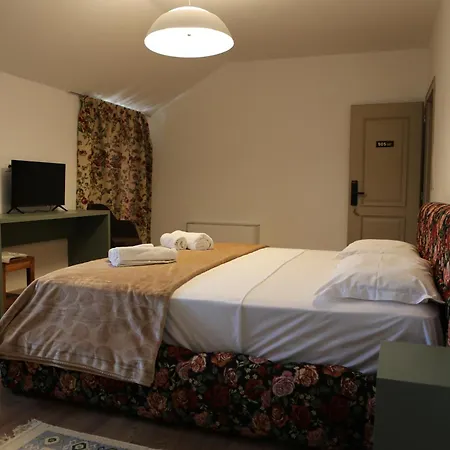 Hotell Lala *